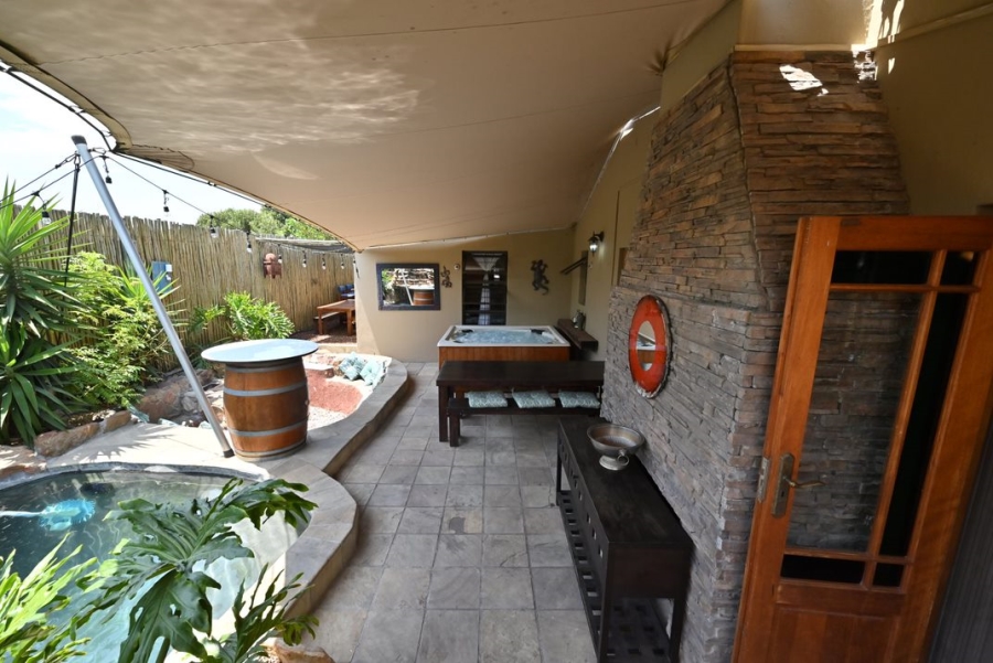 5 Bedroom Property for Sale in Parklands Western Cape